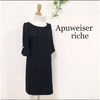 アプワイザーリッシェ(Apuweiser-riche)のアプワイザーリッシェ ベルスリーブ 袖シフォン ビジュー 膝上ワンピース 黒(ミニワンピース)