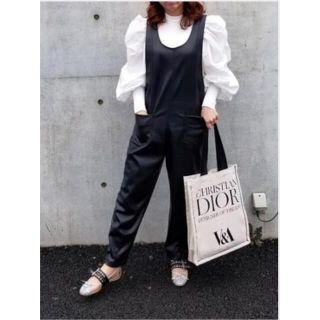 ザラ(ZARA)のZARA レザー　サロペット　バースデーバッシュ　mite LVEU コカ(サロペット/オーバーオール)