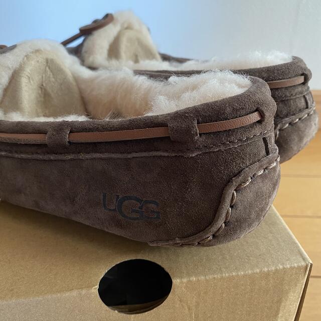 UGG 3