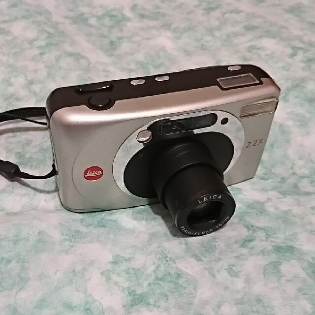 ライカ　ズームカメラ　Z2X