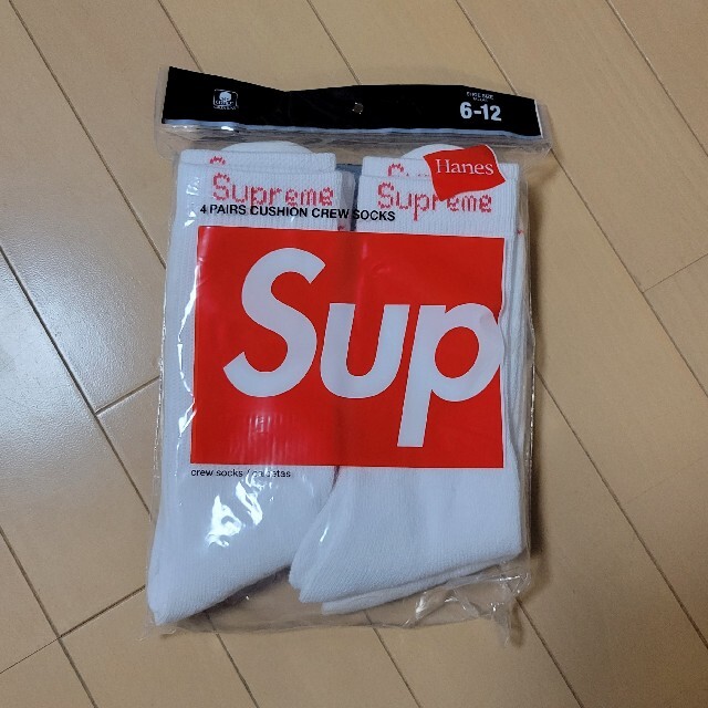 Supreme(シュプリーム)のSupreme シュプリーム Hanes  ソックス 白 2足セット メンズのレッグウェア(ソックス)の商品写真