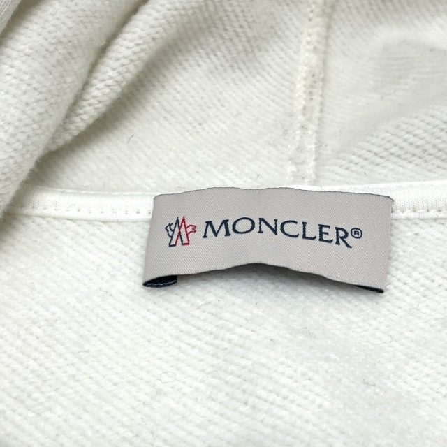 MONCLER(モンクレール)のモンクレール 8099W  プリント ジーニアス クレイググリーン パーカー メンズのトップス(パーカー)の商品写真