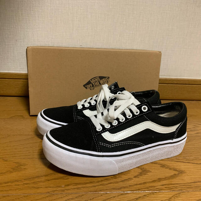 VANS - VANS オールドスクール プラットフォーム 23.5cmの通販 by ...