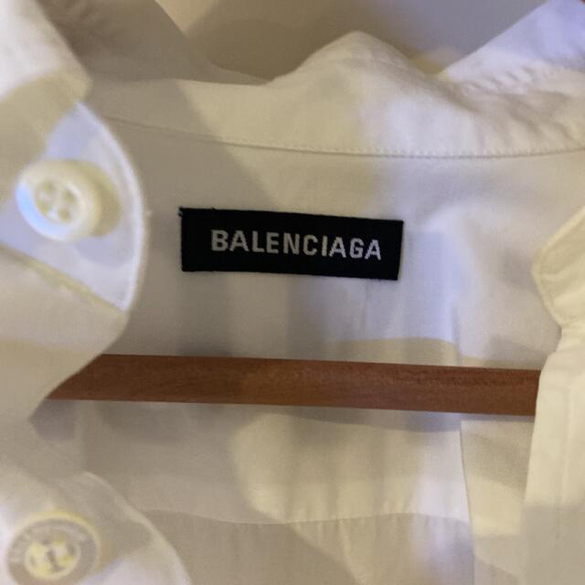 Balenciaga シャツ バックプリント 37の通販 by 即購入OK@てん｜バレンシアガならラクマ - BALENCIAGA オーバーサイズ 定番最新作
