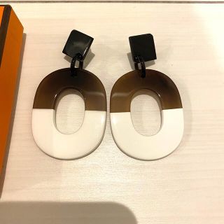 Hermes - 週末価格！新品、未使用。エルメス ピアス バッファロー ...