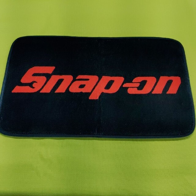 Snap-on  クッションマット　新品　送料無料 自動車/バイクの自動車/バイク その他(その他)の商品写真