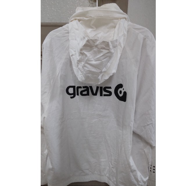 gravis(グラビス)の新品　グラビス　プルオーバー　メンズLサイズ メンズのジャケット/アウター(ナイロンジャケット)の商品写真