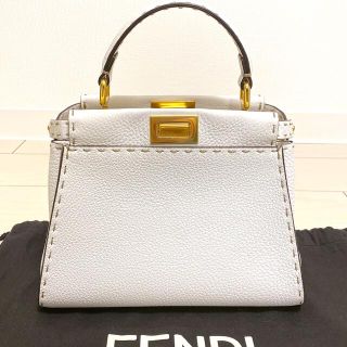 FENDI - FENDI フェンディー ピーカブー ピーカブーミニ ホワイトの FENDI - FENDI フェンディー ピーカブー ピーカブーミニ ホワイトの