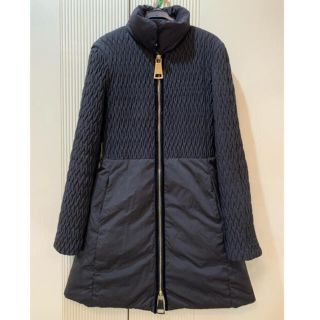 EMPORIO ARMANI(ダウンジャケット)のフリマアイテム一覧 EMPORIO ARMANI(ダウンジャケット)のフリマアイテム一覧