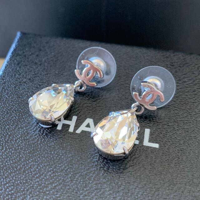 アクセサリーほぼ新品❤️CHANEL ロゴピアス