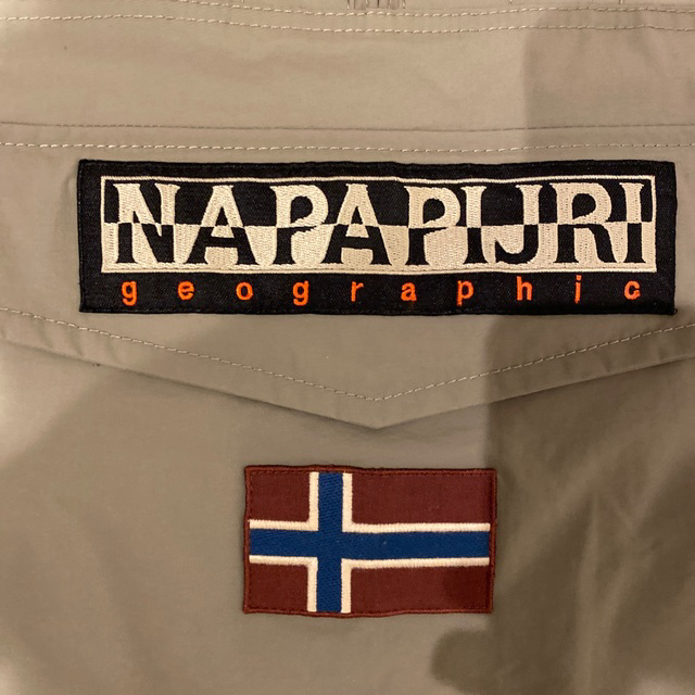NAPAPIJRI(ナパピリ)のNAPAPIJRI アノラックパーカー メンズのジャケット/アウター(マウンテンパーカー)の商品写真