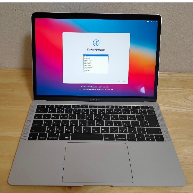 【新品ケース付き】MacBook Air 2019 MVFK2J/A スマホ/家電/カメラのPC/タブレット(ノートPC)の商品写真