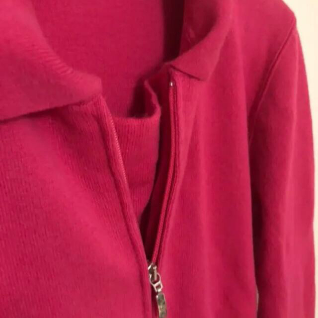 【ユミペペ様専用】カシミヤ100%　ニット　セーター　濃いピンク色　イタリア製 レディースのトップス(ニット/セーター)の商品写真