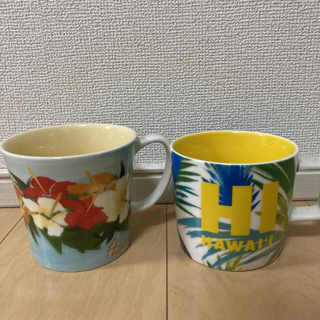 Starbucks Coffee(スターバックスコーヒー)のHawaii限定マグカップ2点セット（Starbucks） インテリア/住まい/日用品のキッチン/食器(グラス/カップ)の商品写真