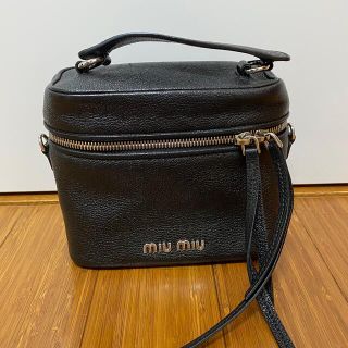 miumiu - miumiu バニティバッグ ブラック 美品の通販｜ラクマ