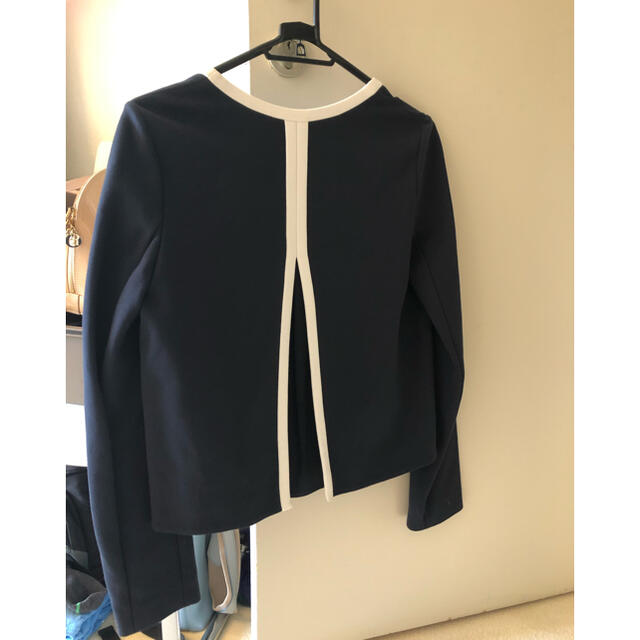 Armani(アルマーニ)のARMANI 紺色ジャケット レディースのジャケット/アウター(ノーカラージャケット)の商品写真