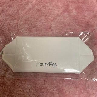 ベキュア(VECUA)のHONEY ROA ノベルティポーチ(ハンドクリーム)