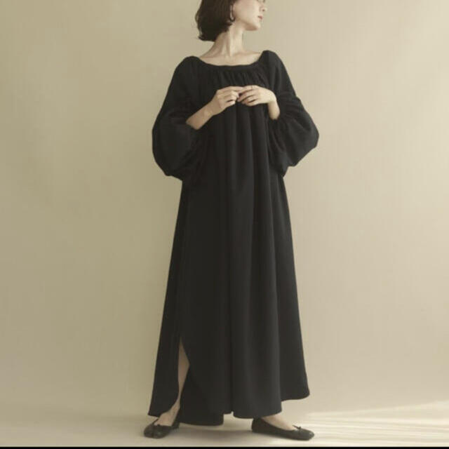 Ameri VINTAGE(アメリヴィンテージ)のlouren balloon sleeve volume dress レディースのワンピース(ロングワンピース/マキシワンピース)の商品写真