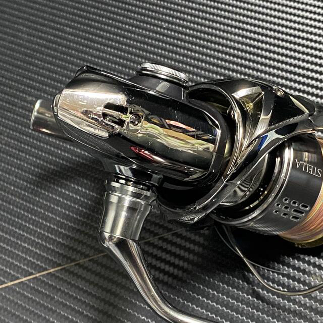 SHIMANO(シマノ)のシマノ18ステラ3000MHG スポーツ/アウトドアのフィッシング(リール)の商品写真