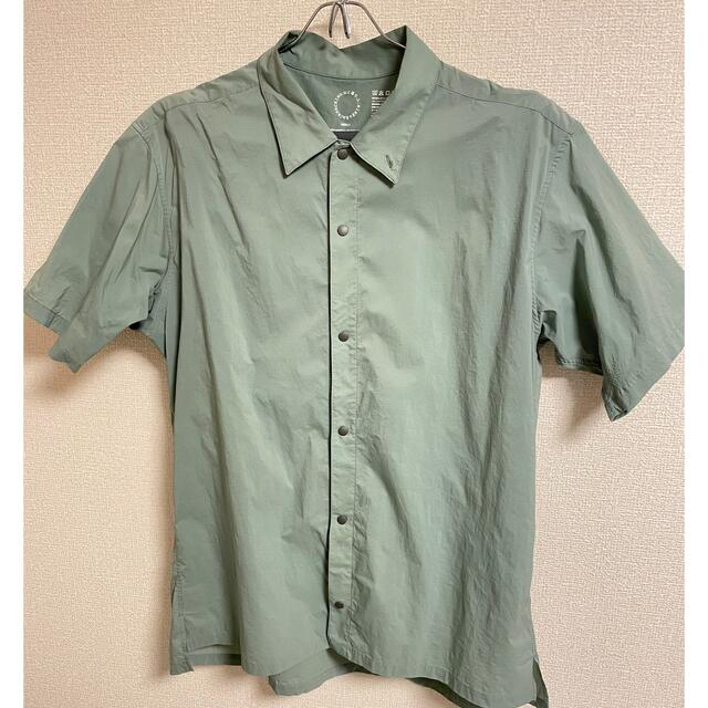 patagonia(パタゴニア)の【即日発送可能】山と道 ul shirt  granite green サイズL スポーツ/アウトドアのアウトドア(登山用品)の商品写真