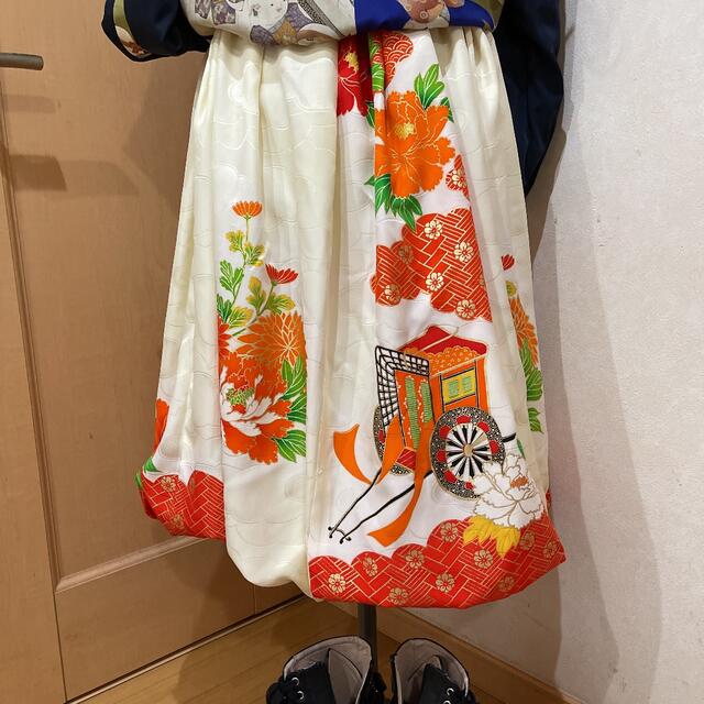 振り袖リメイクバルーンスカートの通販 by 凛子りんご｜ラクマ 好評豊富な