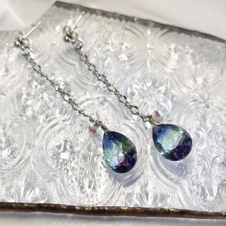 スイングピアス グラデーションガラス ドロップ しずく(ピアス)