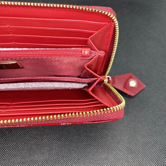 Vivienne Westwood(ヴィヴィアンウエストウッド)の【半額セール】新品　本物　ヴィヴィアンウエスウッド　レッド　エナメル 長財布 レディースのファッション小物(財布)の商品写真