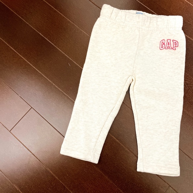 babyGAP(ベビーギャップ)の新品babyGap(ベビーギャップ)スウェット生地裏起毛 パンツ レギンスパンツ キッズ/ベビー/マタニティのベビー服(~85cm)(パンツ)の商品写真