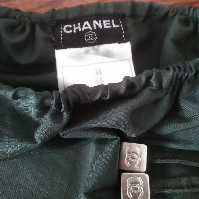 CHANEL(シャネル)のお値下げ!CHANEL巾着袋 レディースのファッション小物(ポーチ)の商品写真