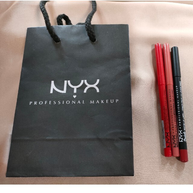 NYX(エヌワイエックス)のNYX リップライナー コスメ/美容のベースメイク/化粧品(リップライナー)の商品写真