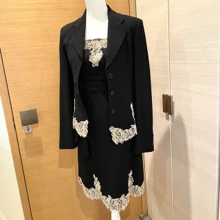 レッドヴァレンティノ(RED VALENTINO)のpon様専用 Red Valentinoブラックレースデザインセットアップ(ひざ丈ワンピース)