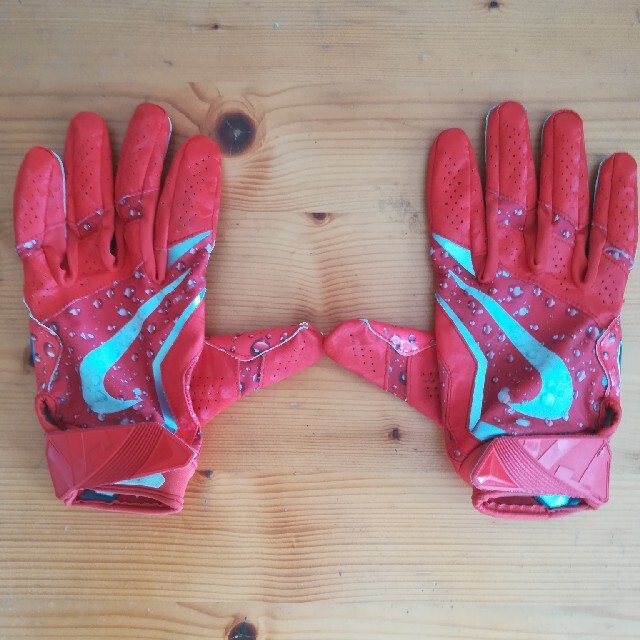 XL Supreme Nike Vapor Jet Gloves