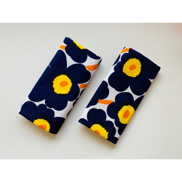 marimekko(マリメッコ)のmarimekko マリメッコ　よだれパッド　よだれカバー キッズ/ベビー/マタニティの外出/移動用品(抱っこひも/おんぶひも)の商品写真