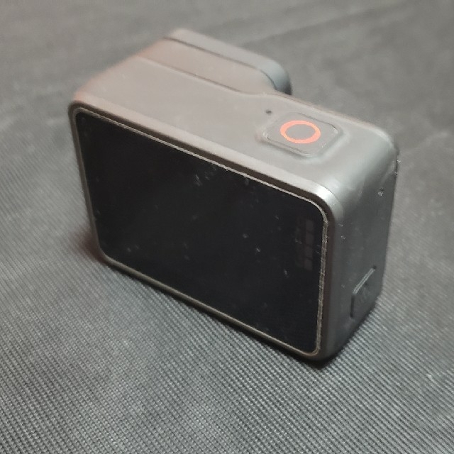 GoPro(ゴープロ)の1日限定値下げGoPro HERO7 black　中古 スマホ/家電/カメラのカメラ(ビデオカメラ)の商品写真