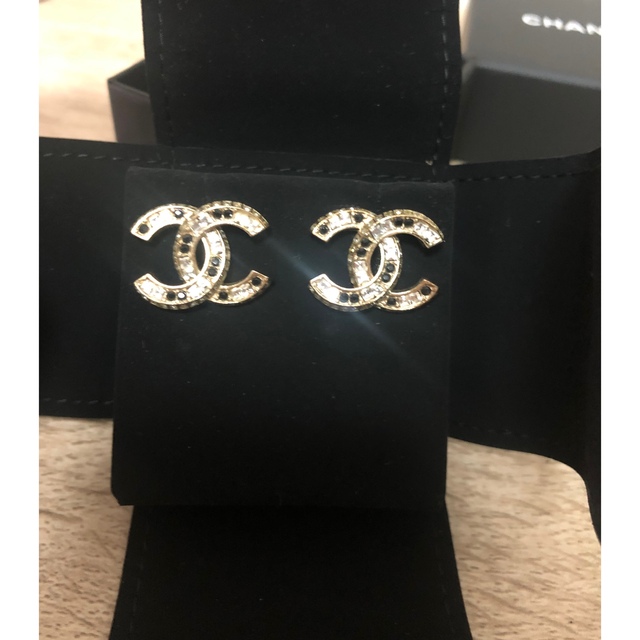 CHANEL｜ピアス｜ラインストーン | フリマアプリ ラクマ