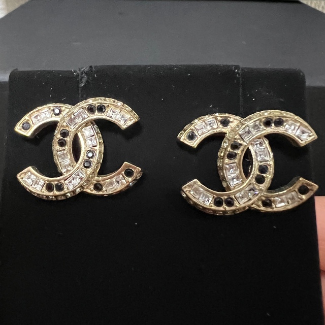 CHANEL - CHANEL|ピアス|ラインストーンの通販 by K's shop