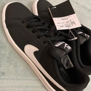 ナイキ(NIKE)の⭐️NIKEナイキ/スキーカー/新品未使用/23.5cm/黒(スニーカー)