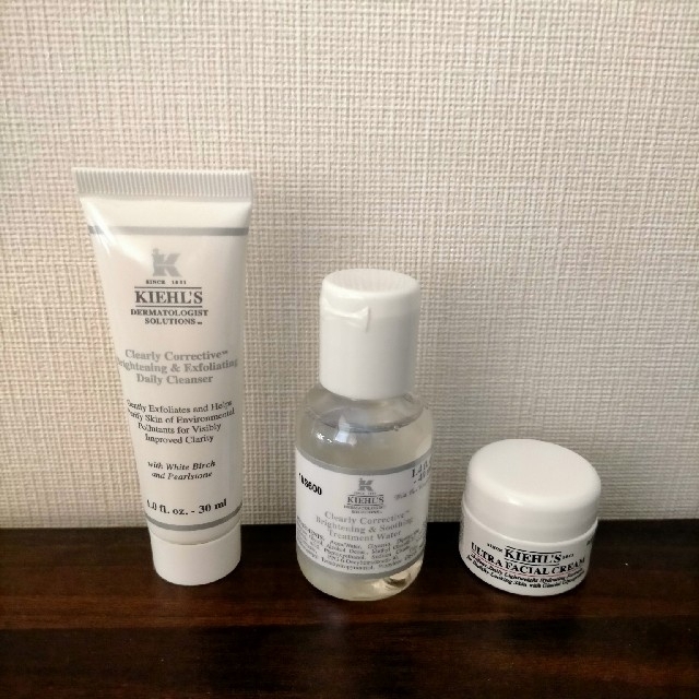 Kiehl's(キールズ)のキールズ　クリアリーホワイト　セット売り コスメ/美容のスキンケア/基礎化粧品(化粧水/ローション)の商品写真