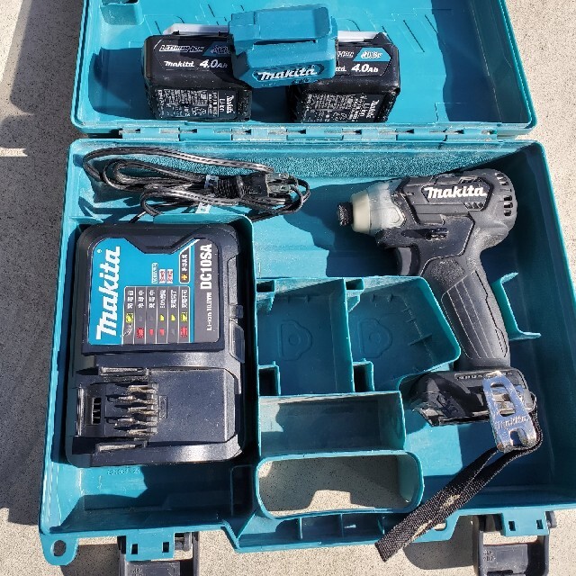 Makita　10.8V 　インパクトドライバー　4.0Ahバッテリー2個付