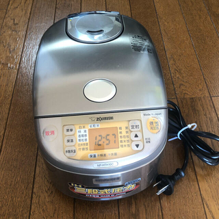 象印 ZOJIRUSHI IH圧力炊飯器 NP-HTH10C(海外モデル)