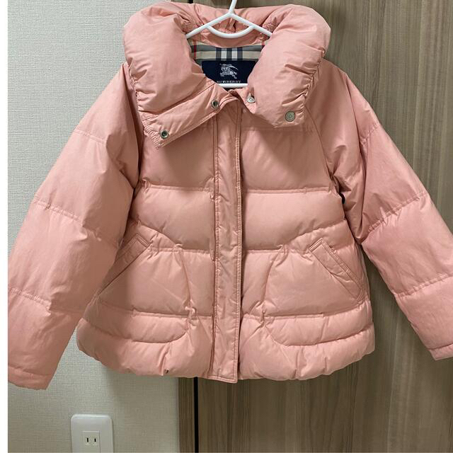 BURBERRY(バーバリー)のバーバリー　ダウンコート　110 キッズ/ベビー/マタニティのキッズ服女の子用(90cm~)(コート)の商品写真