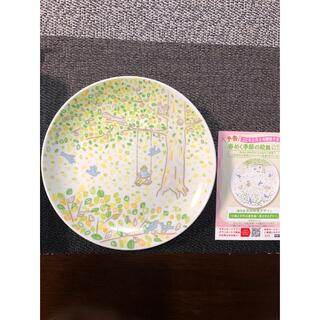 スカイラーク(すかいらーく)の市川　和美デザイン　ガストお皿「小鳥と少年の秋色皿」(食器)