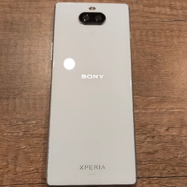SONY Xperia 8 SOV42 ホワイト 【新作からSALEアイテム等お得な商品