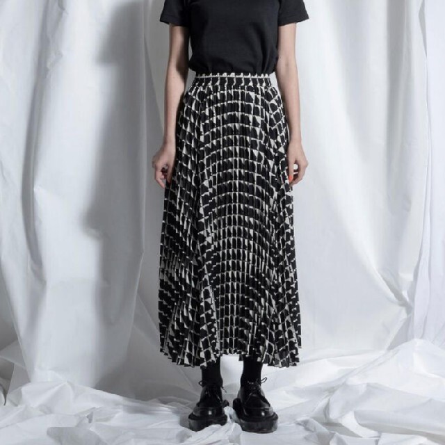 ございます 最終お値下げ〜DRIES VAN NOTEN プリーツスカート g5Gfp