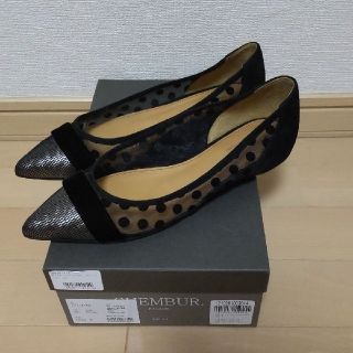 美品　チェンバー CHEMBUR ドットフラットパンプス 23.5(バレエシューズ)