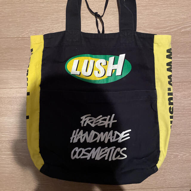 LUSH   エコバッグ レディースのバッグ(エコバッグ)の商品写真