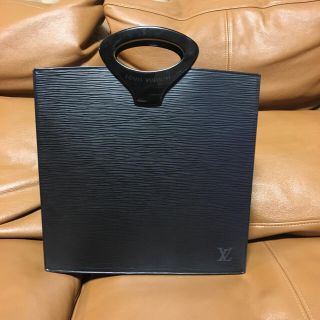 ルイヴィトン(LOUIS VUITTON)のLV★エピ★スクエアバッグ美品(ハンドバッグ)