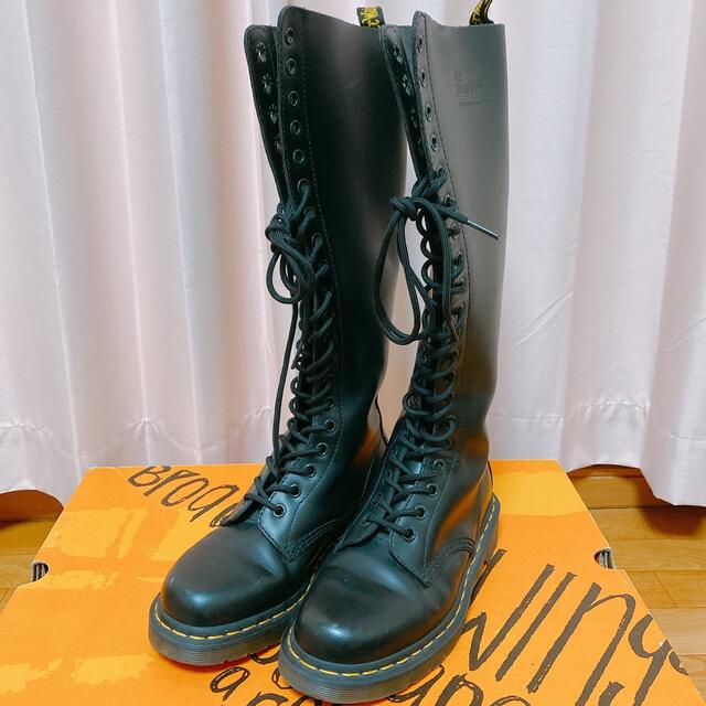 Dr.Martens(ドクターマーチン)のドクターマーチン 20ホール 23cm レディースの靴/シューズ(ブーツ)の商品写真