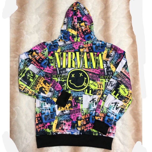 ☆新品 未使用 Nirvana ニルヴァーナ パーカー フリーサイズ☆の ☆新品 未使用 Nirvana ニルヴァーナ パーカー フリーサイズ☆の