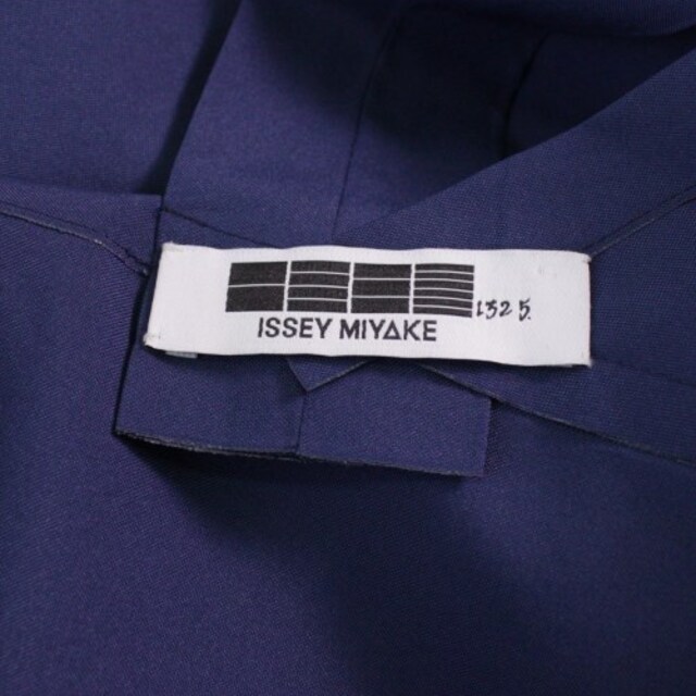 ISSEY MIYAKE(イッセイミヤケ)のISSEY MIYAKE カジュアルシャツ レディース レディースのトップス(シャツ/ブラウス(長袖/七分))の商品写真